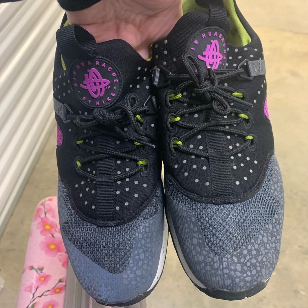 Nike Huarache Black and Gray Athletic Shoes